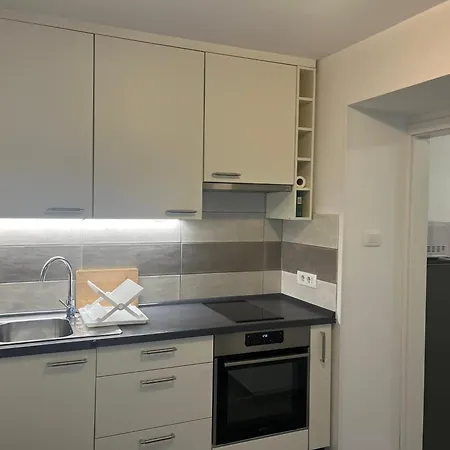 Apartma Ovcica *